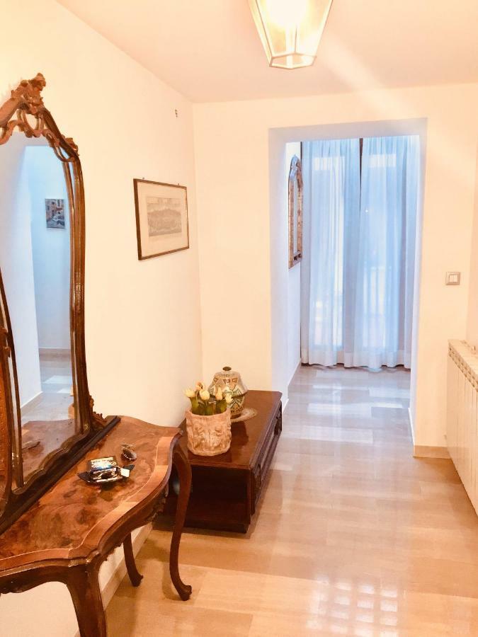 Appartamento Ca’tronconi Ai Frari *