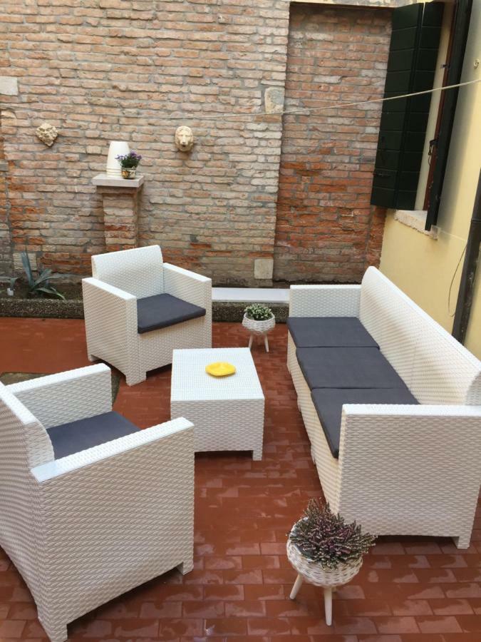 Ca’tronconi Ai Frari