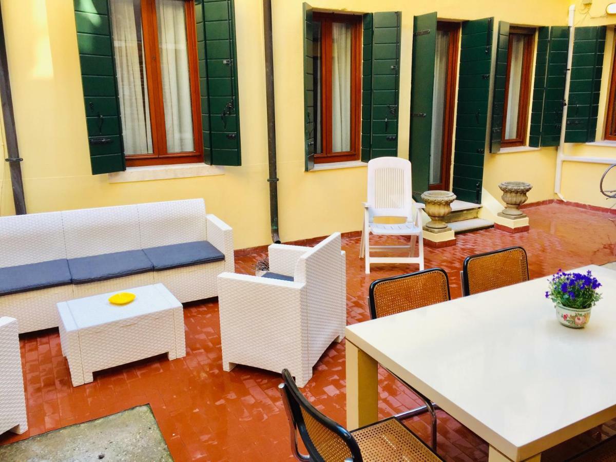 Appartamento Ca’tronconi Ai Frari