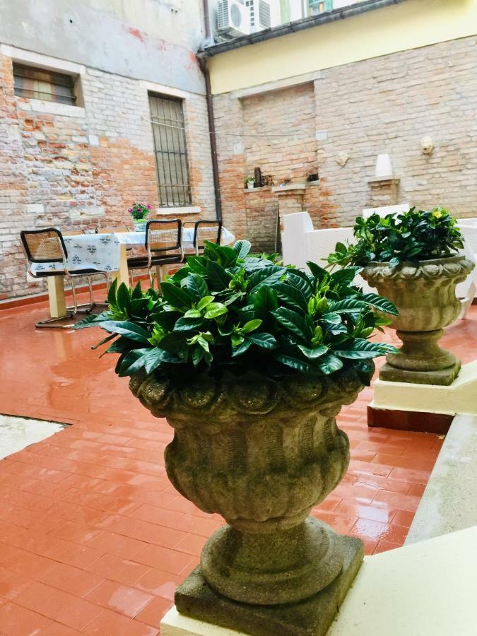 Ca’tronconi Ai Frari