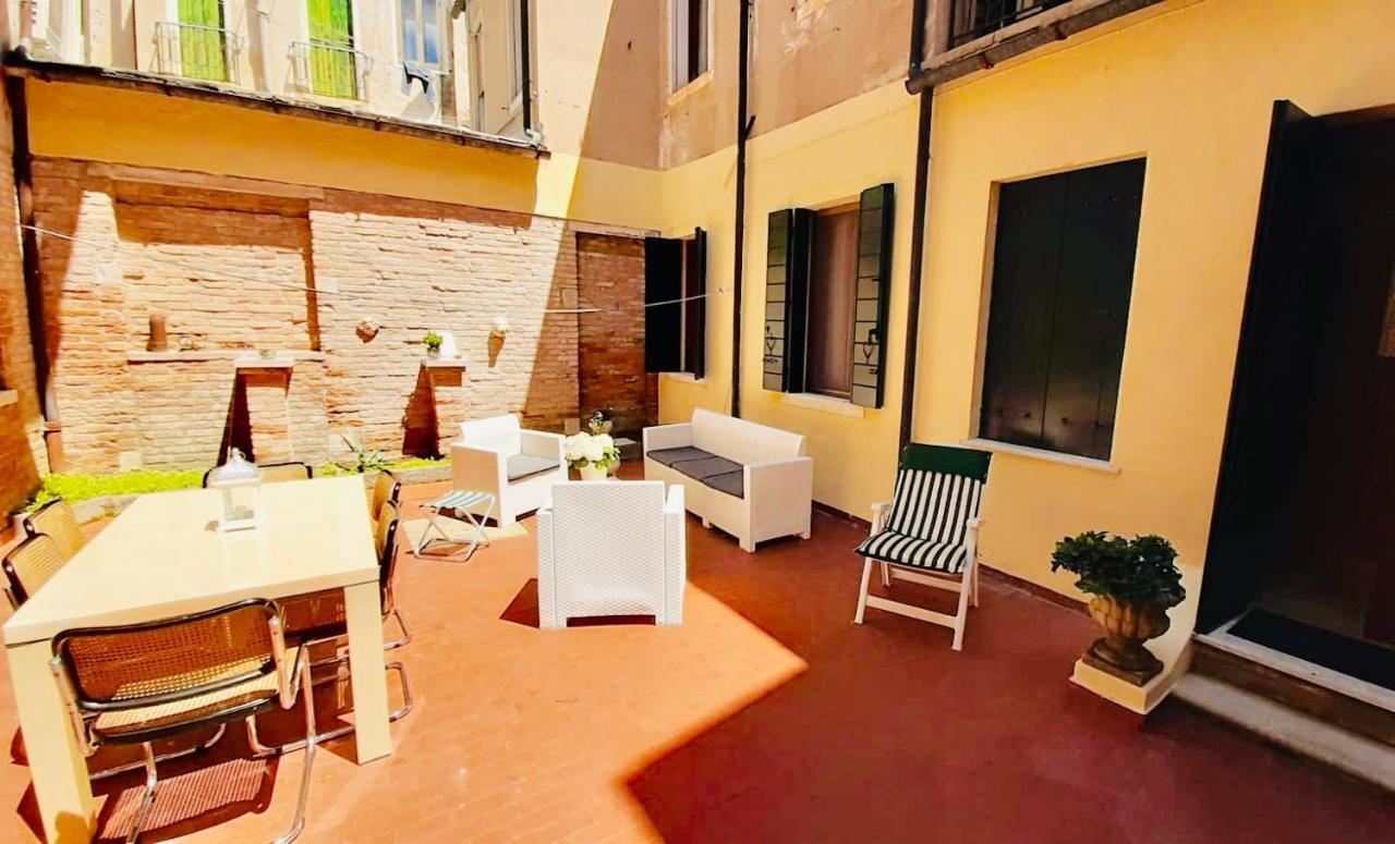 Ca’tronconi Ai Frari